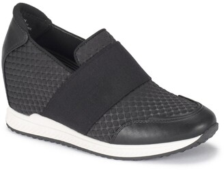 bare traps boots canada