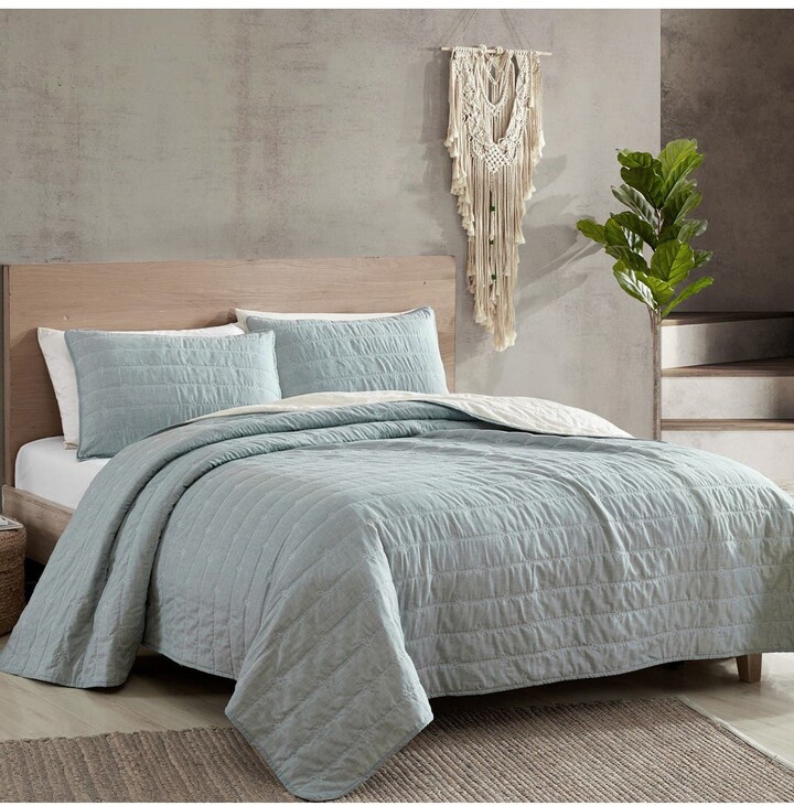 Modern Threads 3Piece Everly Embroidered Quilt Set Sage/Cream Queen