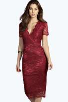 Thumbnail for your product : boohoo Hollie Scallop Lace Plunge Bodycon Dress