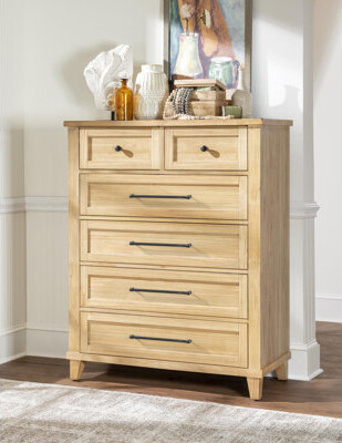 Trisha Yearwood Home Collection XXX's and OOO's Chest (5 Drawers)