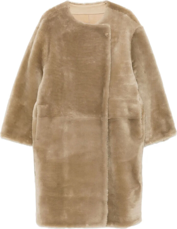 Totême Collarless Shearling Coat