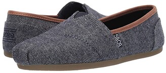 bobs plush pine cones