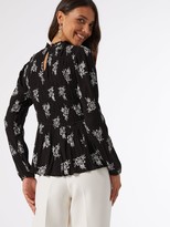 Thumbnail for your product : Dorothy Perkins Shirred Body Long Sleeve Floral Top - Black
