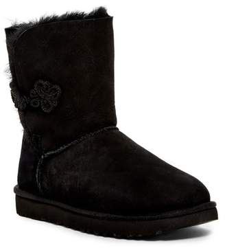ugg jocelin genuine sheepskin short boot
