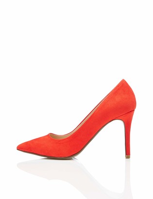 wide fit red court shoes uk