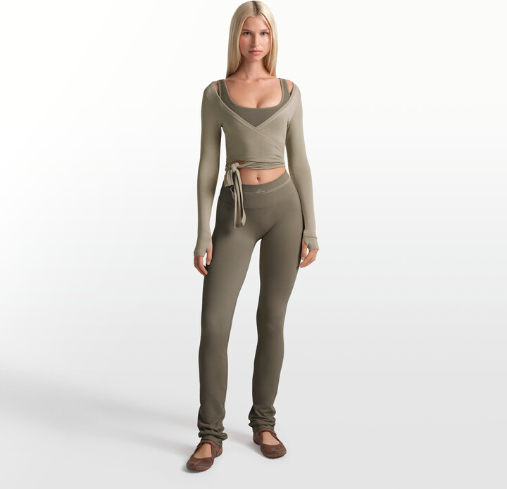 Nike Women's SKIMS Ribbed Seamless 34\