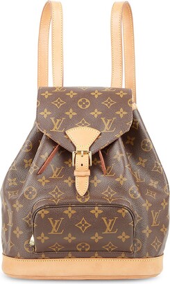 A V A hauls - LV mono backpack medium size. 🥰 Premium Top
