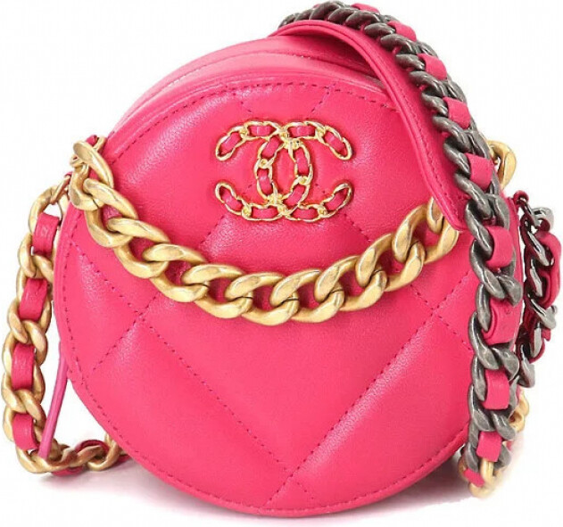 Chanel 19 leather clutch bag - ShopStyle