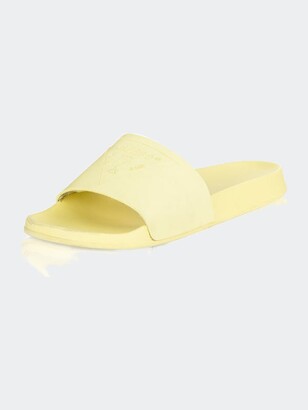 GUESS Womens Sachi Flat Shoe - Yellow