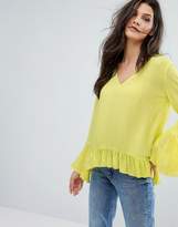 Thumbnail for your product : MANGO Ruffle Flute Sleeve Top