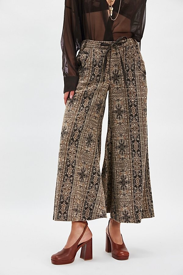 Violet Wrap Platforms