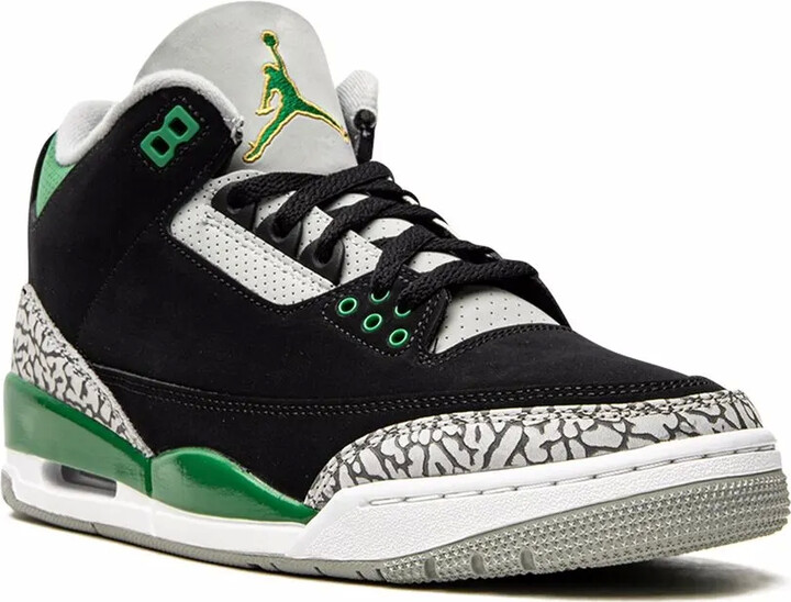 Air Jordan 3 Retro "Pine Green" sneakers - Image 2