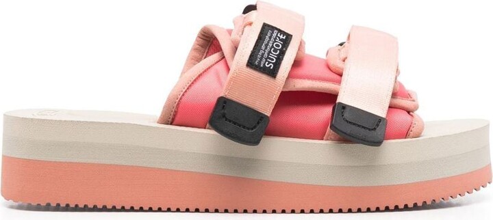 new trending sandals 2025