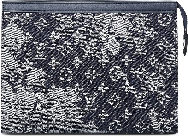 Louis Vuitton LOUIS VUITTON Pochette Voyage MM Clutch Bag Gray