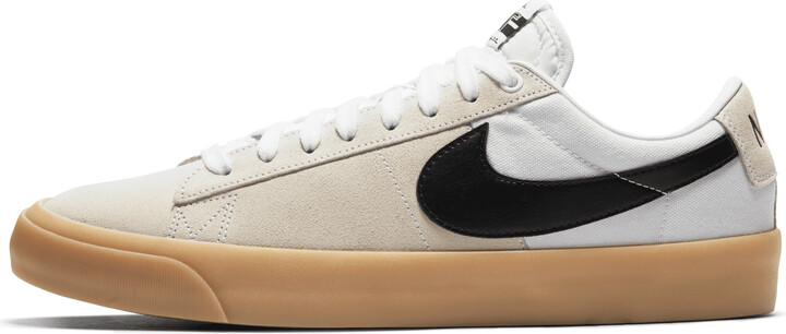 Men's Nike SB Zoom Blazer Low Pro GT Skate Shoes in White | DC7695-100