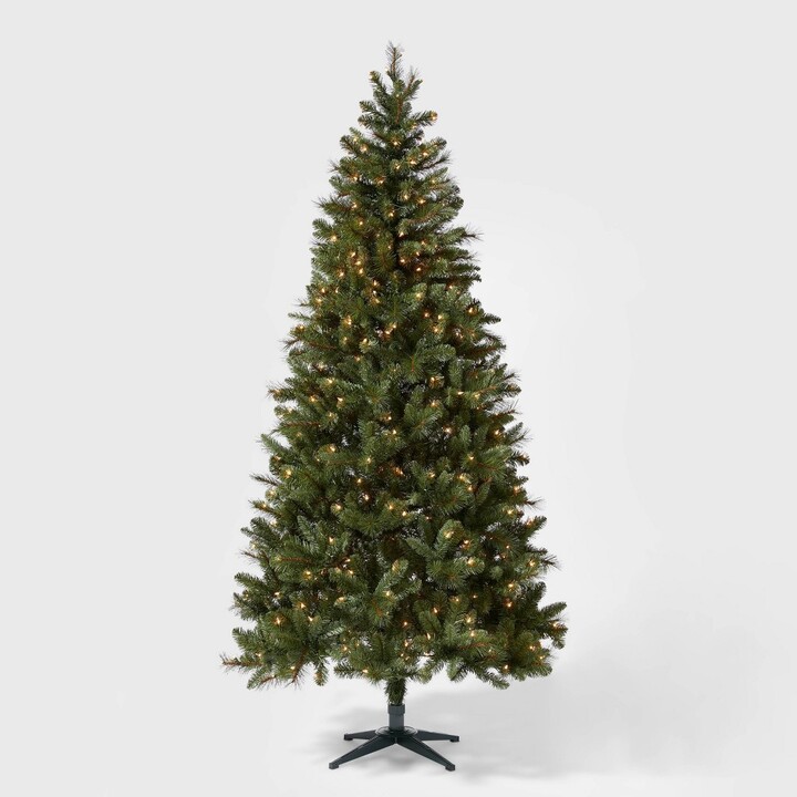 7.5' PreLit Douglas Fir Artificial Christmas Tree Clear Lights with