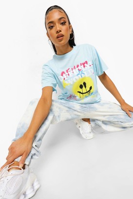 boohoo Petite Official Spray Face Printed T-shirt
