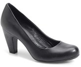 Thumbnail for your product : Børn Crown by 'Sabrina' Pump