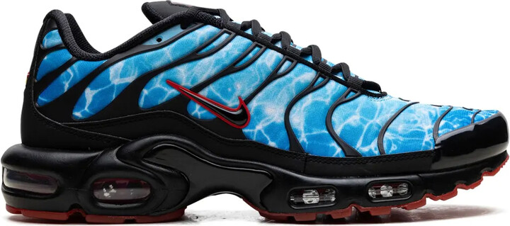 air max plus shark white