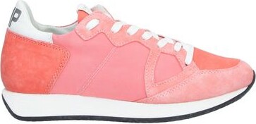 salmon coloured trainers