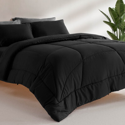 Down Alternative Solid Quilted Comforter