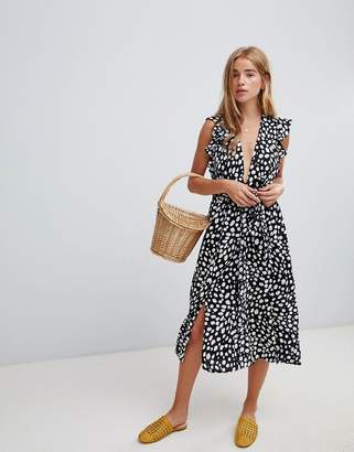 Glamorous sleeveless midi dress with flutter sleeves in smudge polka dot