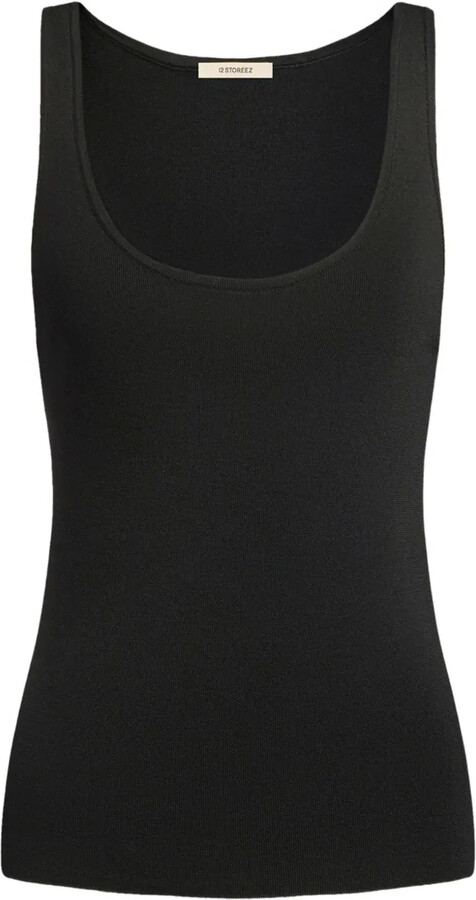 12 STOREEZ Scoop-Neck Tank Top