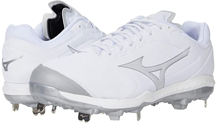 mizuno women's sweep 5 low metal softball cleats