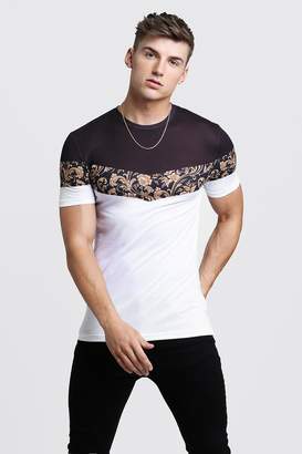 boohoo Muscle Fit T-Shirt In Baroque & Colour Block