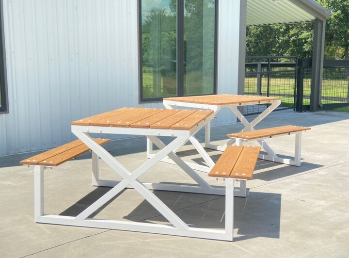 Custom Handmade Bespoke Commercial Restaurant Picnic Dining Table Recreation Recreational Park Furniture Procurement Ff&e