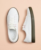 brooks brothers men's sneakers