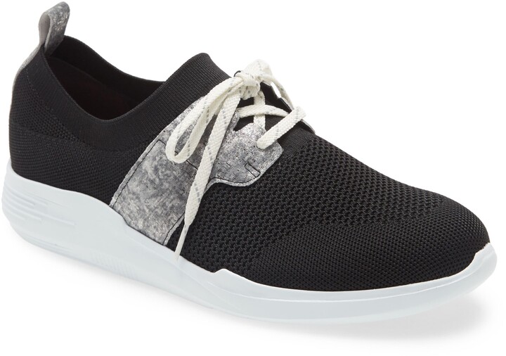 munro women's shoes on sale