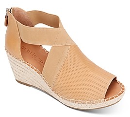 ladies tan espadrilles