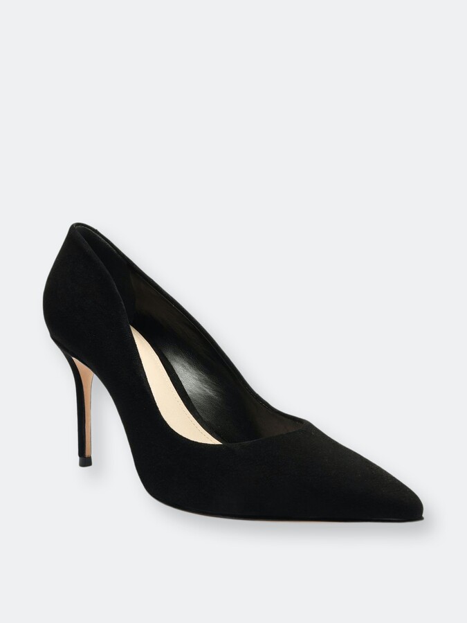 schutz black pumps
