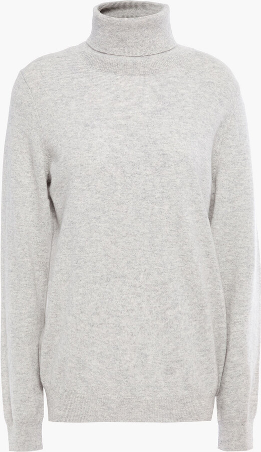 light gray turtleneck sweater