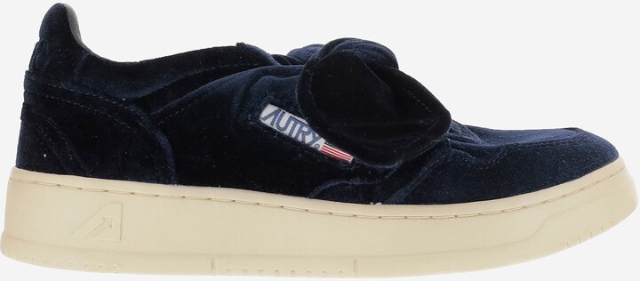 AUTRY Medalist Low Velvet Bow Sneakers