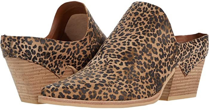 dolce vita neely leopard slide