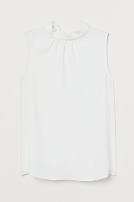 H&M Sleeveless blouse