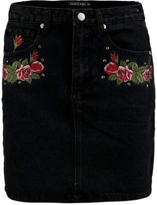 boohoo Petal 5-Pocket Embroidered Denim Skirt