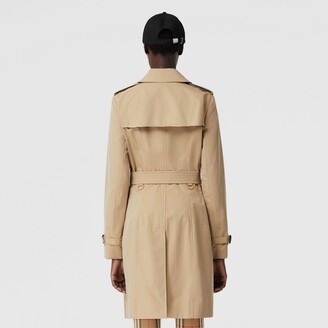 Burberry The Mid-length Chelsea Heritage Trench Coat