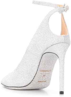 Giannico Infinity Pointed Pumps