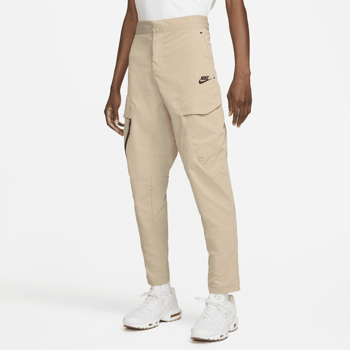Nike Men's Sportswear Tech Essentials Woven Unlined Cargo Pants in Brown -  ShopStyle Trousers