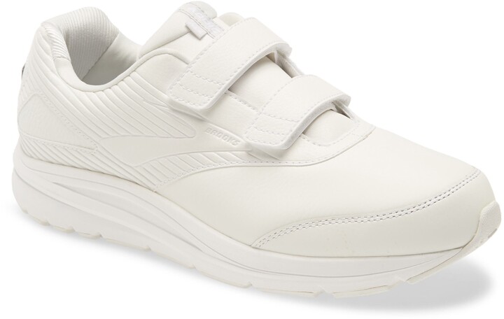 brooks safety toe shoes
