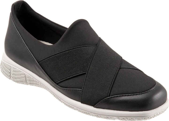 Trotters Urbana Sneaker