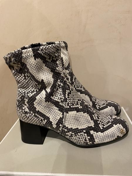 İz Muş Bisküvi tamaris snake - missionariesoffatima.org