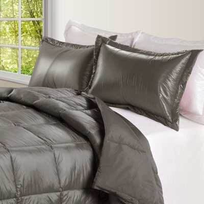 PUFF Ultra Light Nylon and Microfiber Down Alternative Indoor/Outdoor Single Comforter