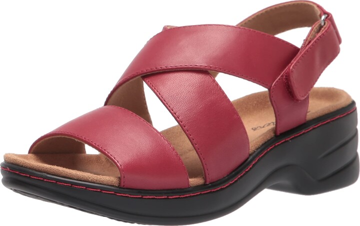 thumbnail image 2 of Trotters Women's Mae Heeled Sandal - Woven Elastic Strap Comfortable Shoes 2 of 9