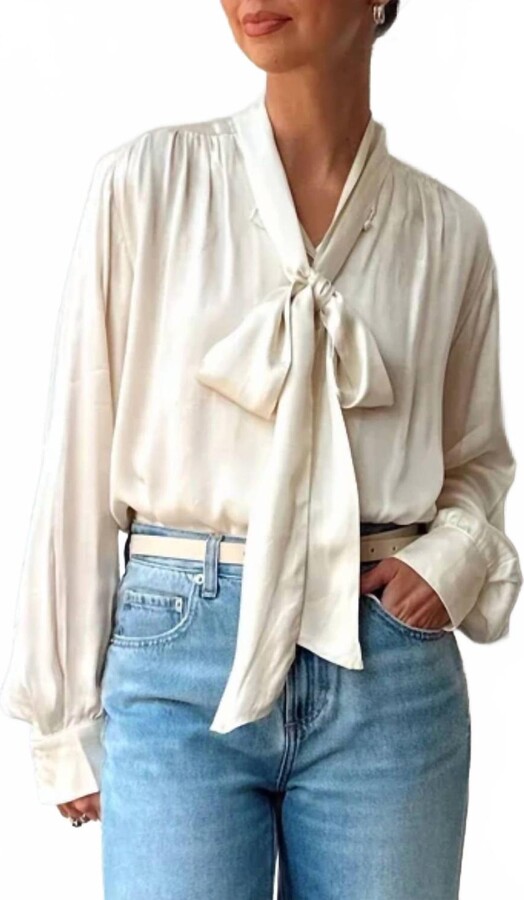 Astr Mabry Top In White