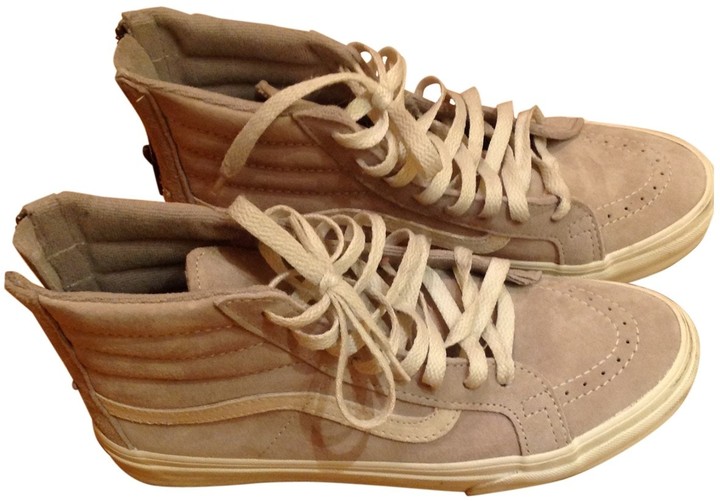 beige suede vans