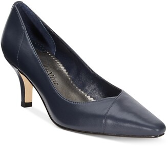 navy heels canada